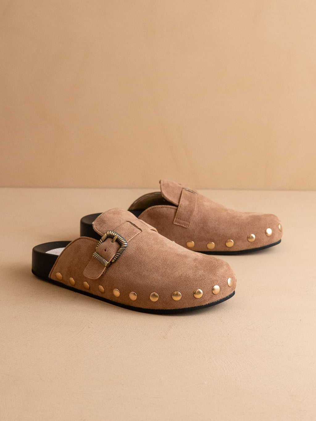 The Toni | Latte Studded Buckle Fall Clog
